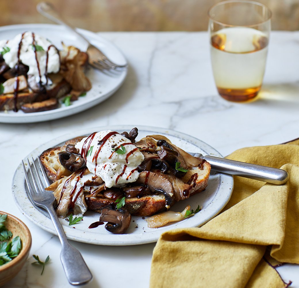 Balsamic Mushrooms & Burrata on Sourdough Bread