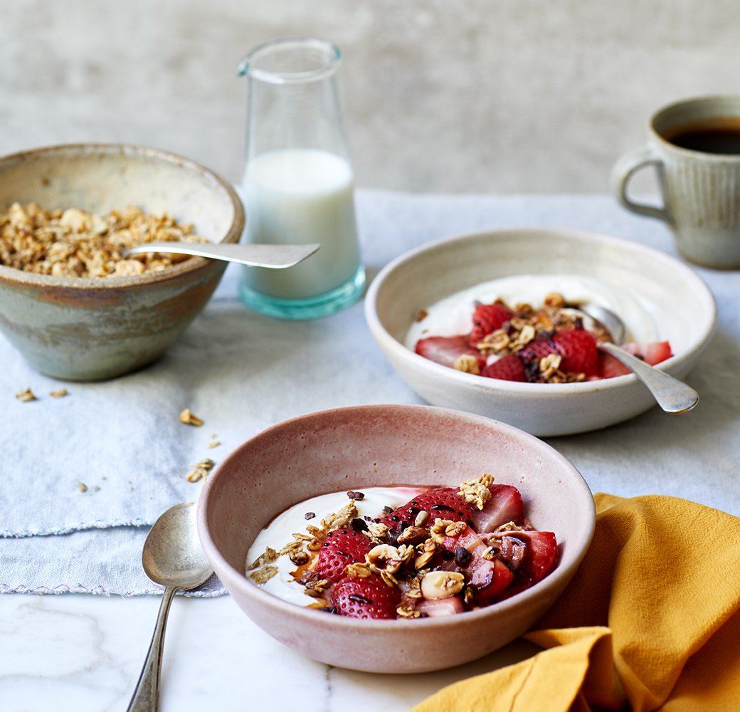 Balsamic Strawberry Breakfast Pots